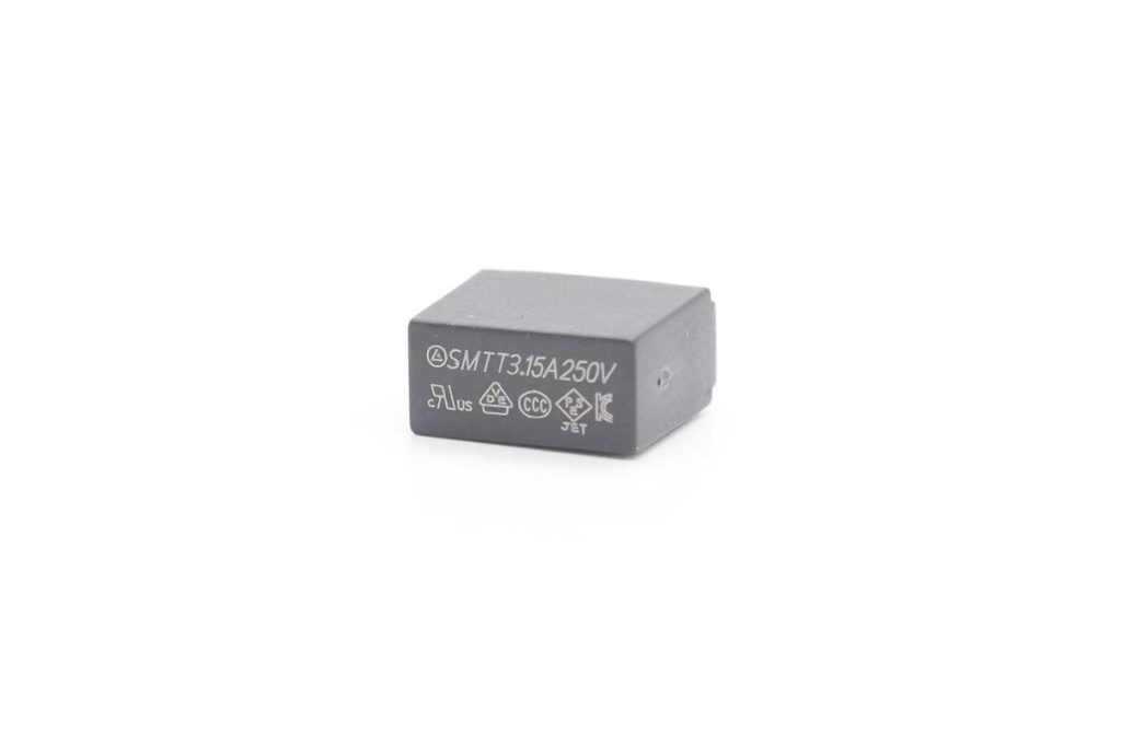 拆解报告：HKS华科生65W 2C1A快充充电器-充电头网
