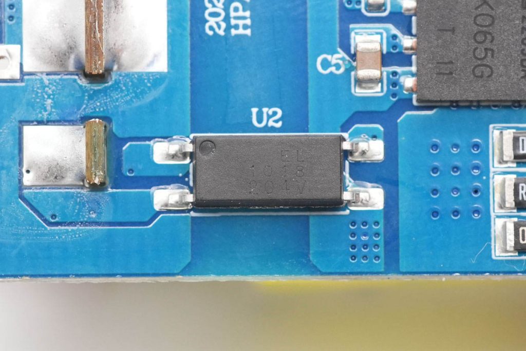 拆解报告：HKS华科生65W 2C1A快充充电器-充电头网