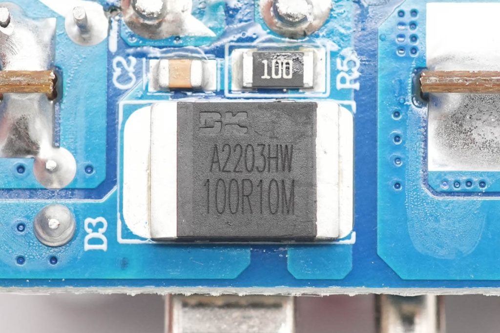拆解报告：HKS华科生65W 2C1A快充充电器-充电头网