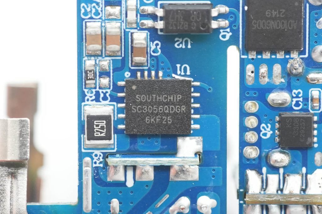 拆解报告:HKS华科生30W 1A1C氮化镓充电器-充电头网