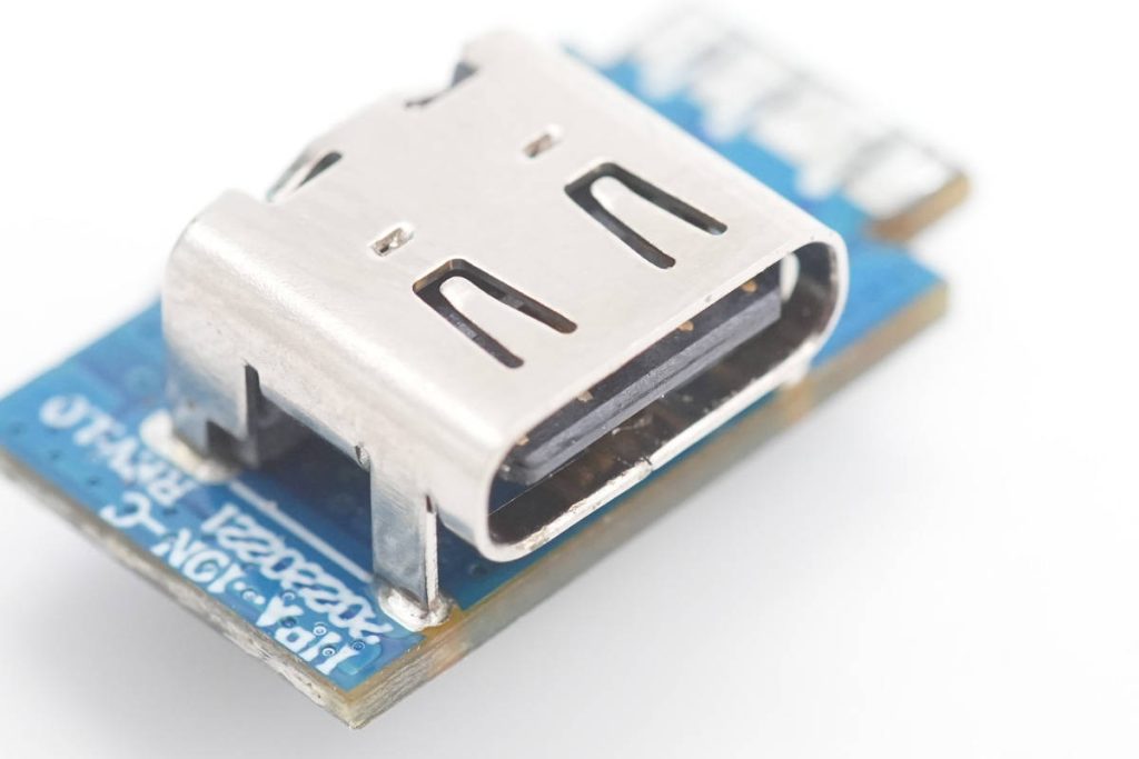 拆解报告:HKS华科生30W 1A1C氮化镓充电器-充电头网