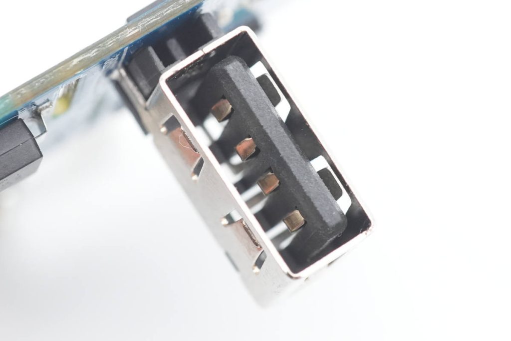 拆解报告:HKS华科生30W 1A1C氮化镓充电器-充电头网