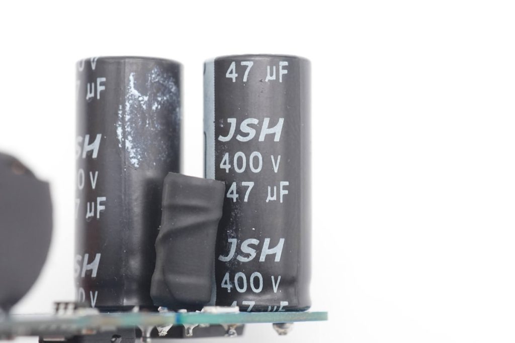 拆解报告：HKS华科生65W 2C1A氮化镓快充充电器-充电头网