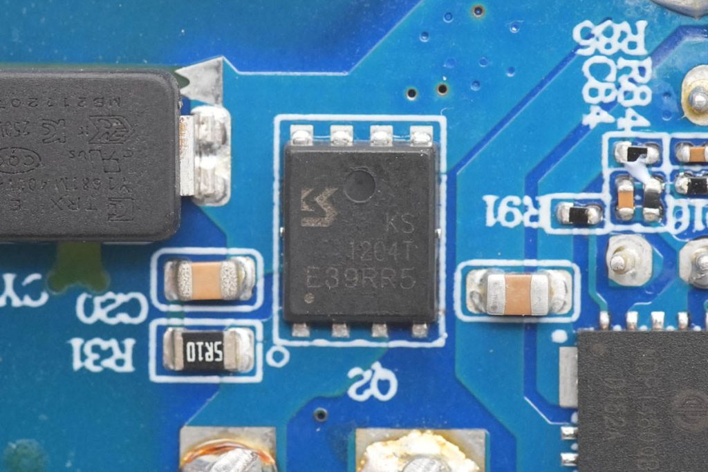 拆解报告：HKS华科生65W 2C1A氮化镓快充充电器-充电头网