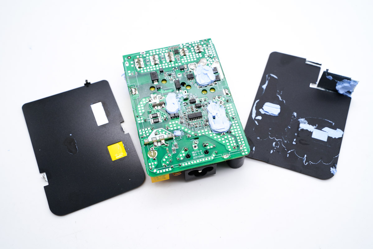 拆解报告：华科生 230W 4C1A氮化镓桌面充GE510-充电头网
