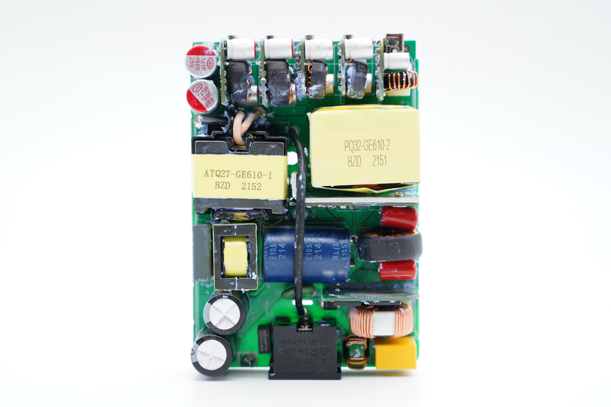 拆解报告：华科生 230W 4C1A氮化镓桌面充GE510-充电头网
