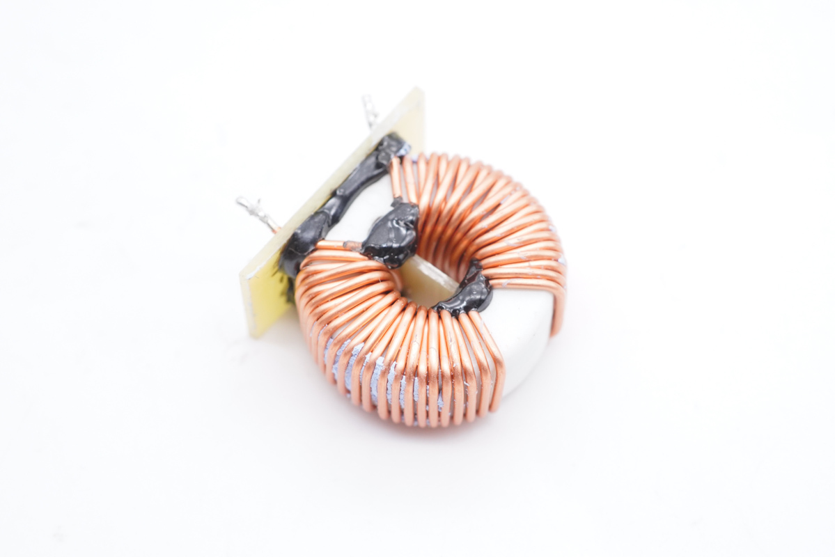 拆解报告：华科生 230W 4C1A氮化镓桌面充GE510-充电头网