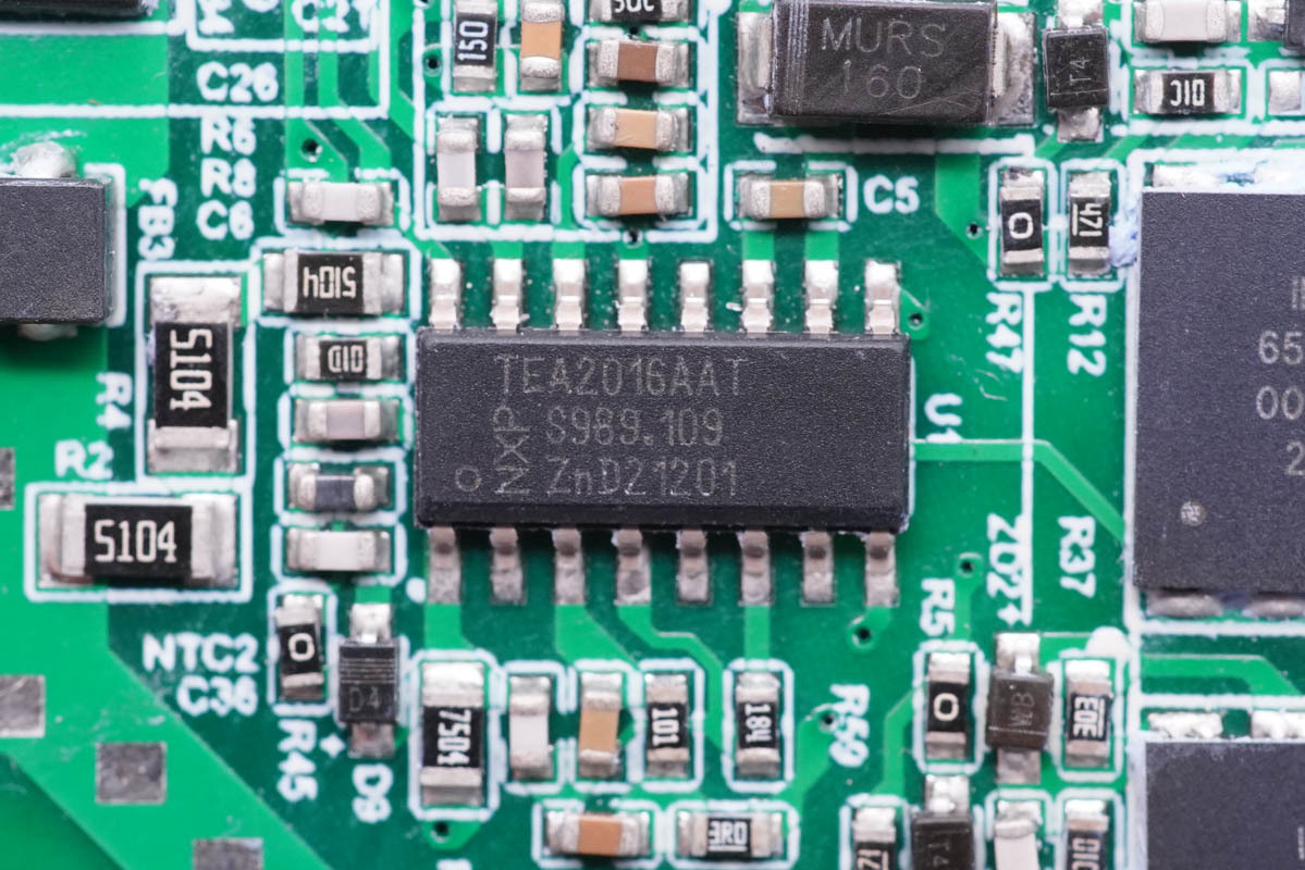 拆解报告：华科生 230W 4C1A氮化镓桌面充GE510-充电头网