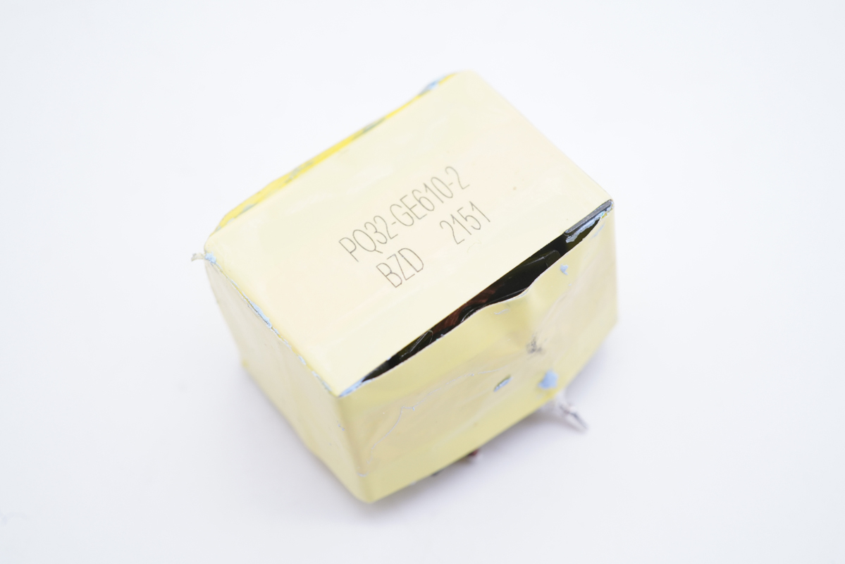 拆解报告：华科生 230W 4C1A氮化镓桌面充GE510-充电头网