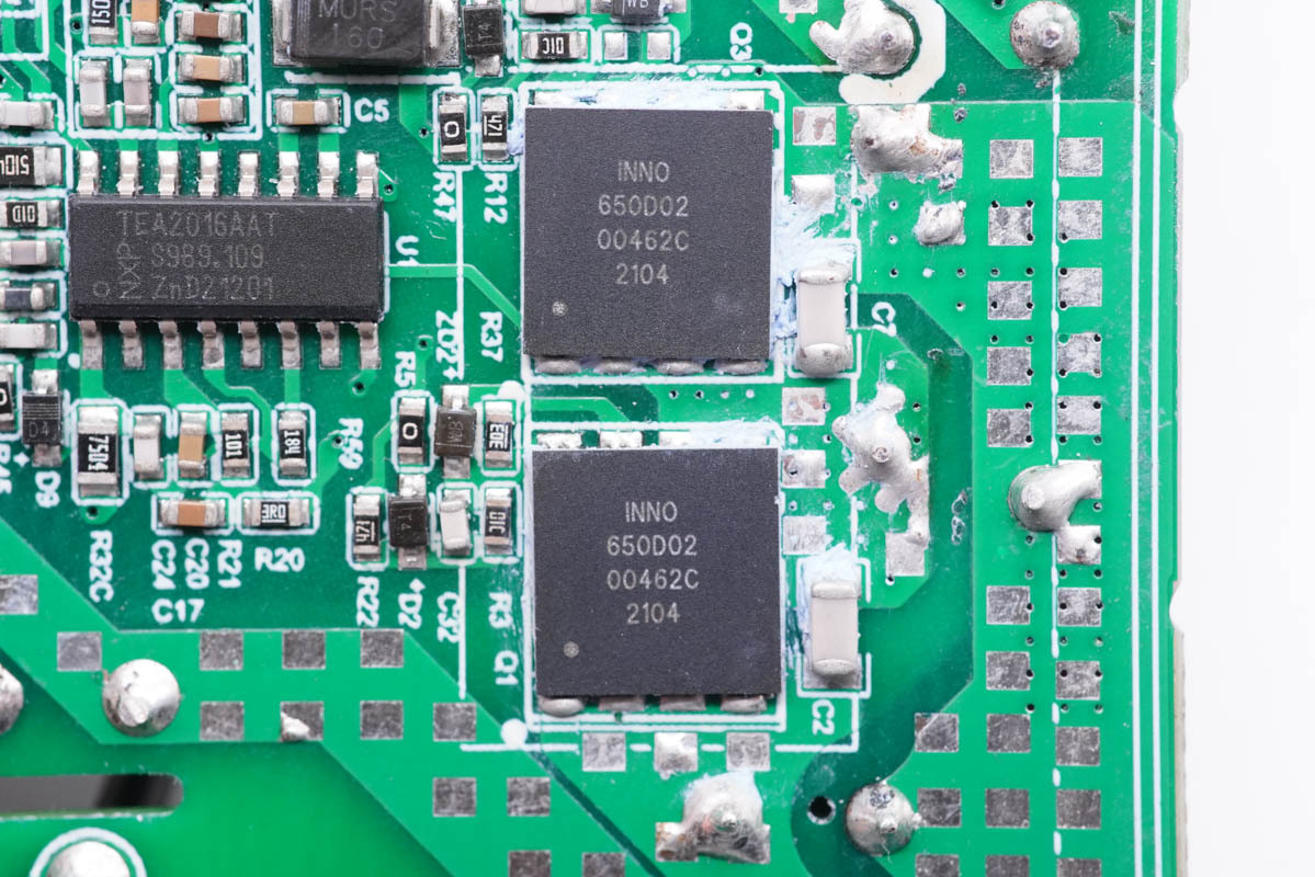 拆解报告：华科生 230W 4C1A氮化镓桌面充GE510-充电头网